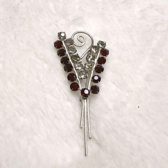 Vintage 60's Clear and Red Rhinestone - Silvertone Spray Brioche - Picture 3 of 11